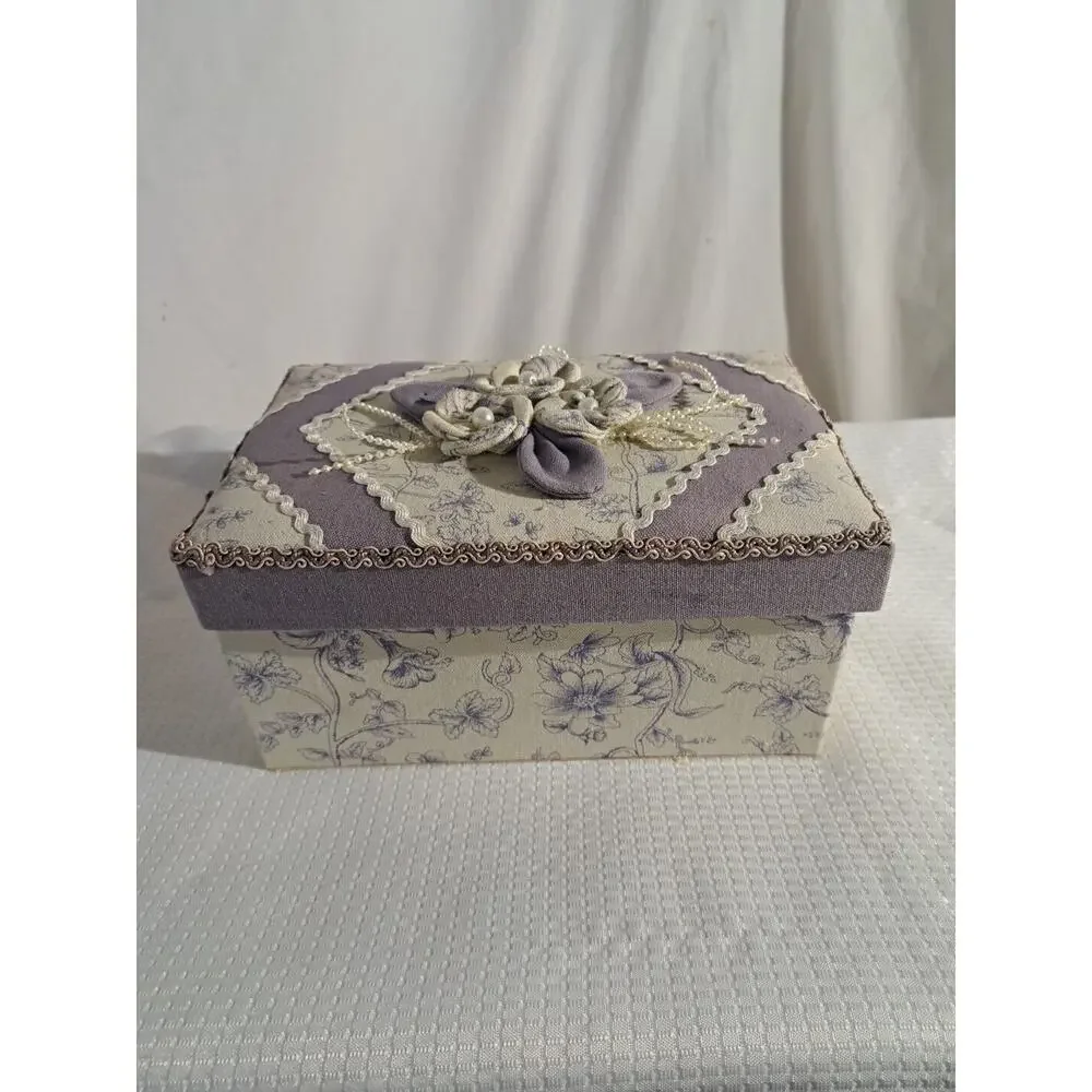Vintage fabric cushioned trinket gift jewelry box with lid 8
